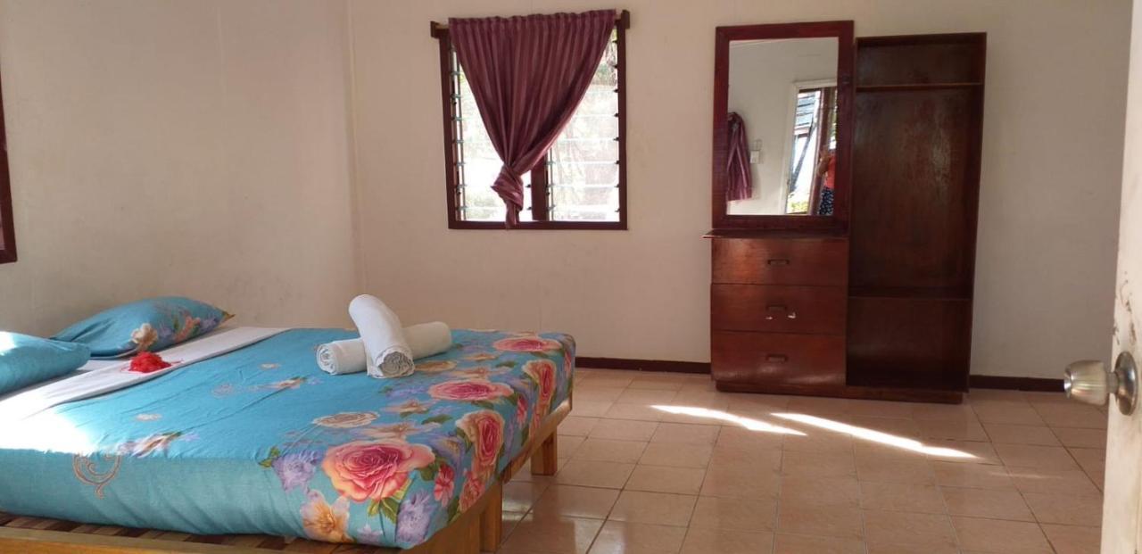 Safe Landing Eco-Lodge Naisisili ภายนอก รูปภาพ